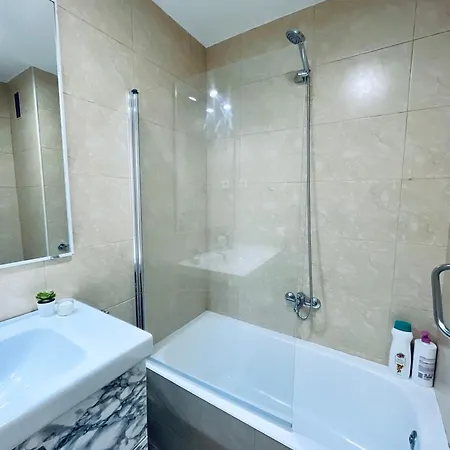 Oda ve Kahvaltı Sardenya 3 *