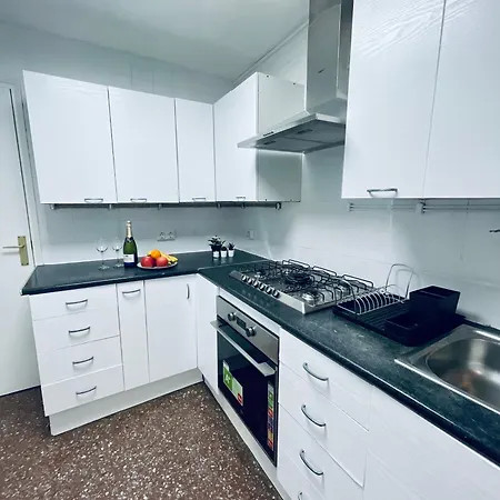 Oda ve Kahvaltı Sardenya 3 *
